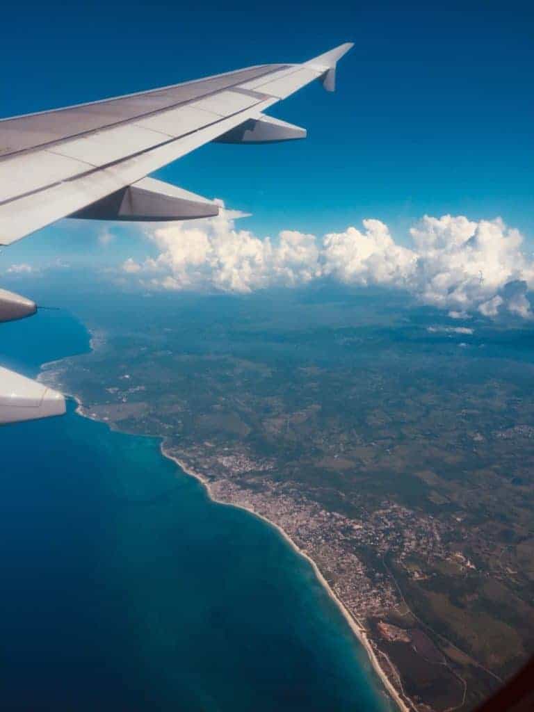 a picture of a flight going to Cuba