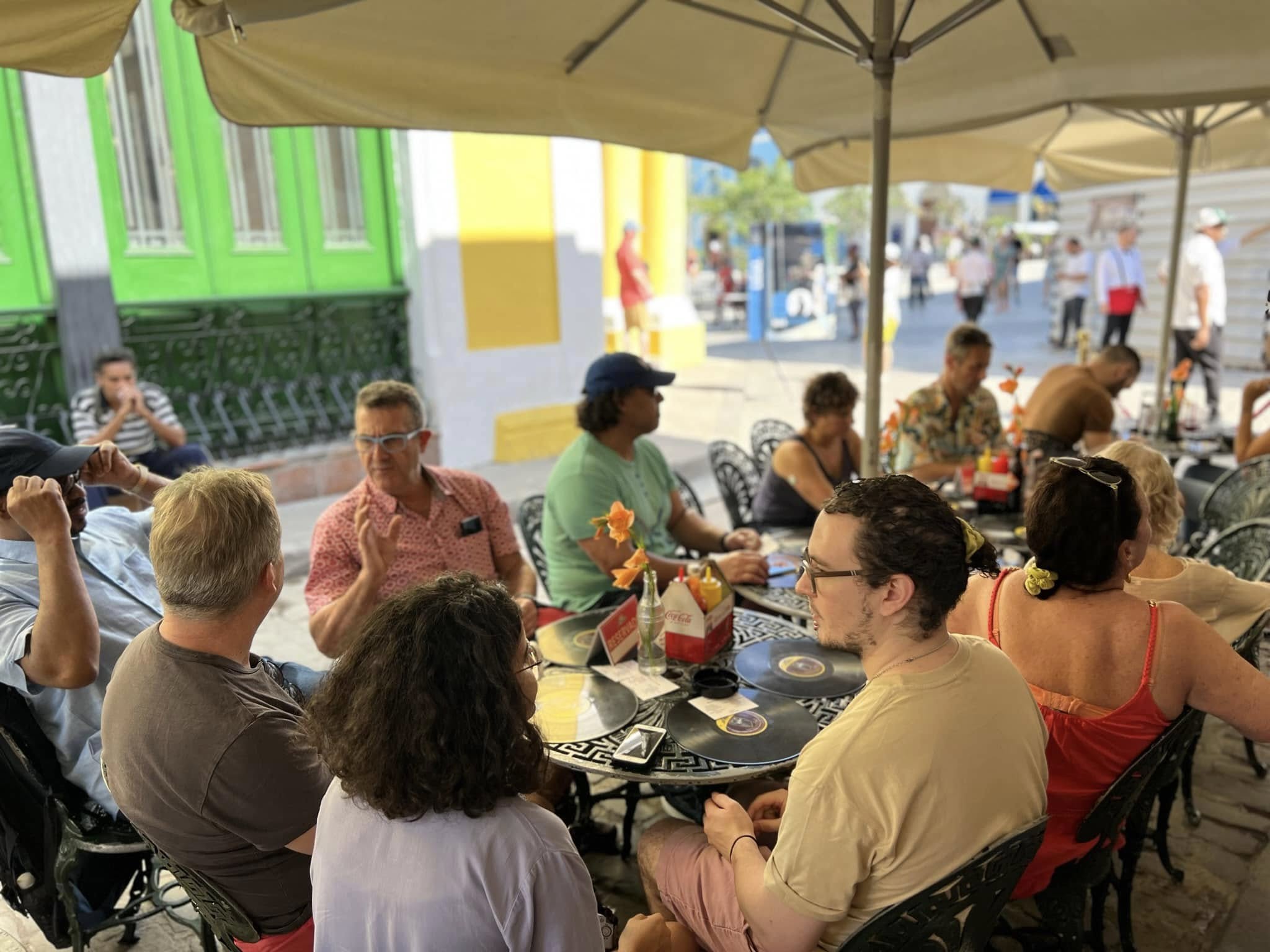 la vitrola-best restaurants in havana