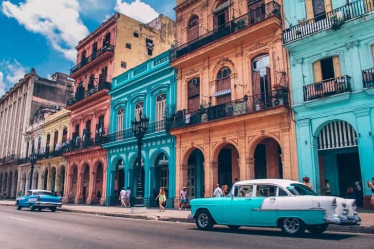 old havana and classic cars