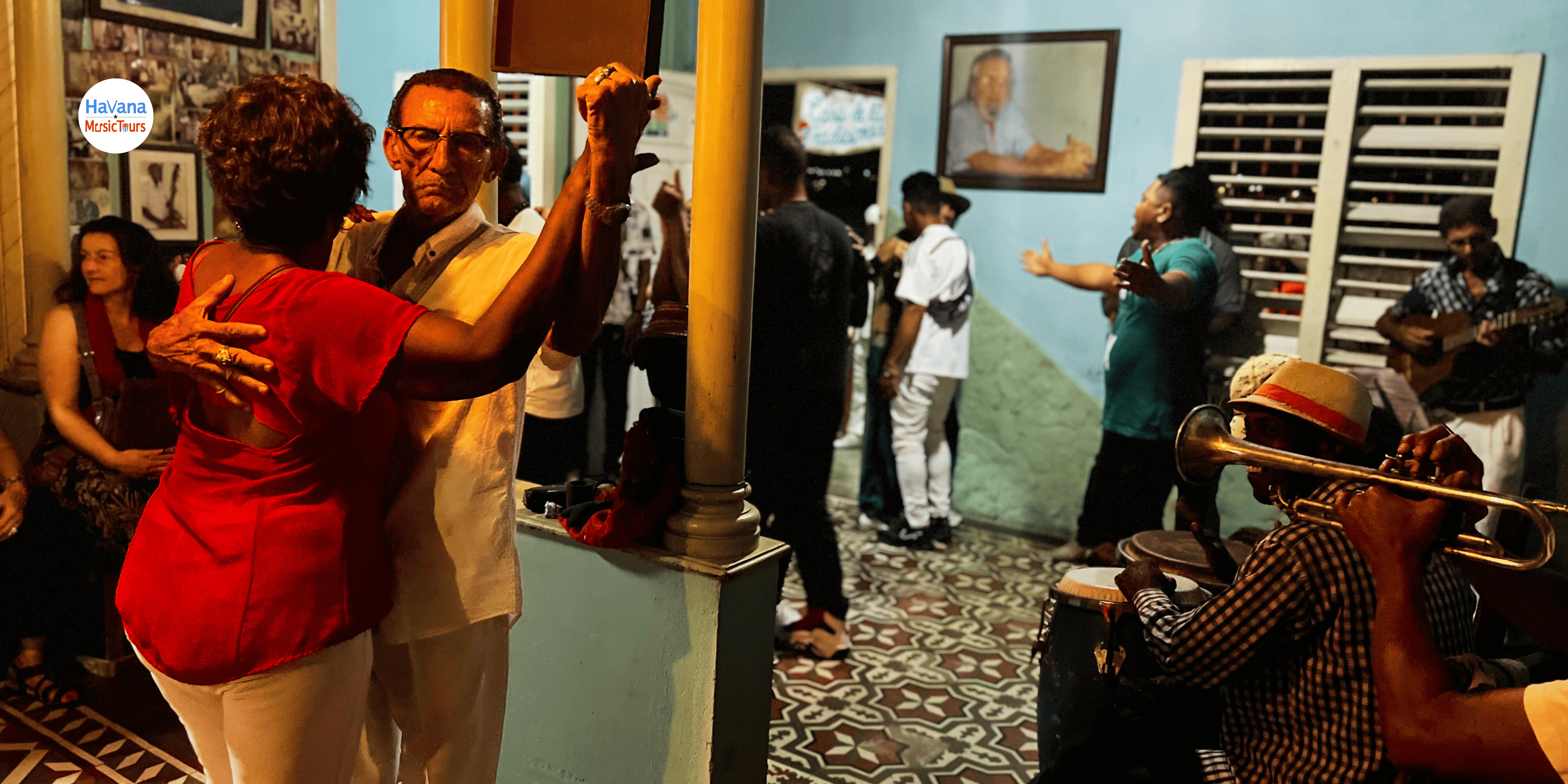 Musicians performing at Casa de las Tradiciones in Santiago de Cuba 2 