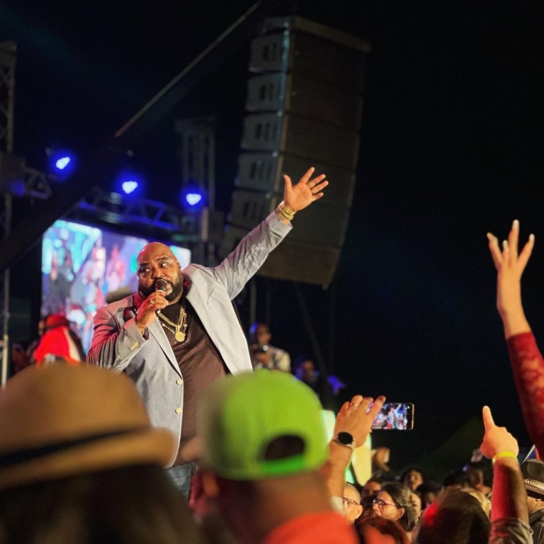 3 - Alexander Abreu y Havana de Primera - Havana Salsa Festival Photos - Havana Music Tours